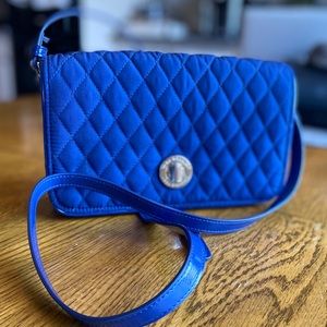 Vera Bradley blue quilted purse